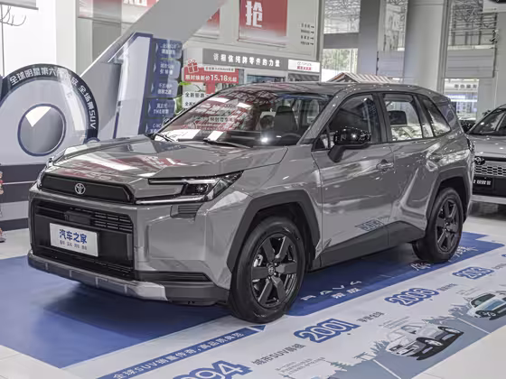 Toyota Rav4 2.0L AWD Luxury Edition новый из Китая